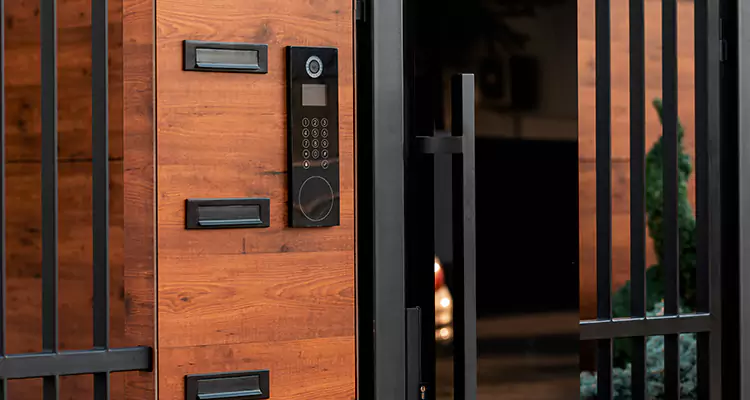 Automatic Door Maintenance in University, FL